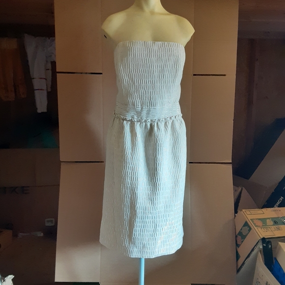 Talbots size 18 also has pockets the color cream - Picture 1 of 3